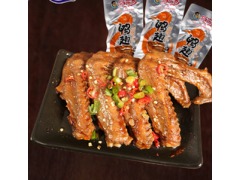 鄉(xiāng)太佬鹵味雞肉 傳統(tǒng)工藝打造的地道江蘇風(fēng)味